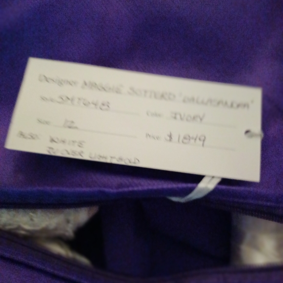 Maggie sottero wedding dress - Picture 2 of 3